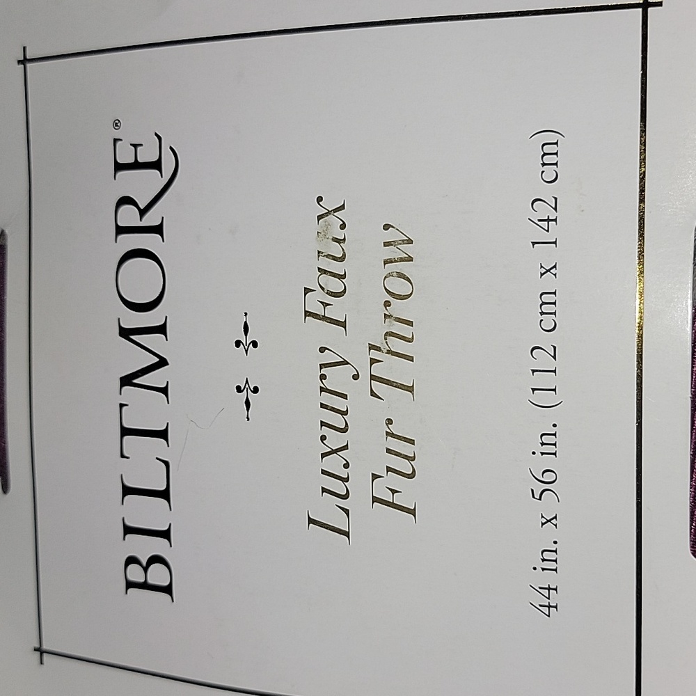 Biltmore Throw - Picture 2 of 4